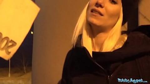 Quick money - hot blonde likes sex and money on hand