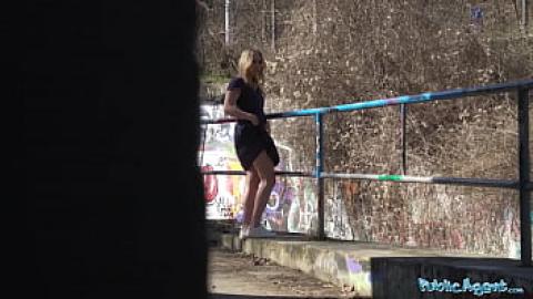 Quick money for sex outside in a tunnel with a blonde