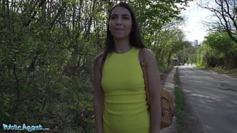 Quick money for outdoor sex with a young European brunette