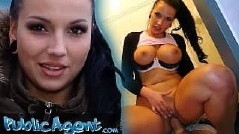 Public Agent - Jolee Love v horúcej sex scéne s Martinom Gunom na benzínke